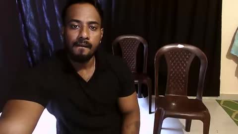 Snapshot of indiandesiguys2023 chatting on April 4, 5:27 am indian guys for you online show from April 4, 5:27 am