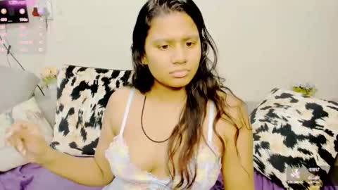 Snapshot of indianflame chatting on December 23, 5:00 pm PARADISEQUEEN online show from December 23, 5:00 pm