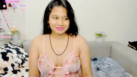 Snapshot of indianflame chatting on January 20, 2:25 pm PARADISEQUEEN online show from January 20, 2:25 pm