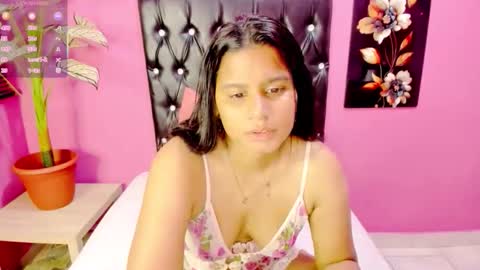 Snapshot of indianflame chatting on February 3, 7:02 am PARADISEQUEEN online show from February 3, 7:02 am