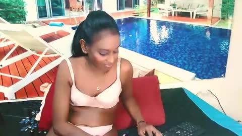 Leah online show from December 2, 10:50 am