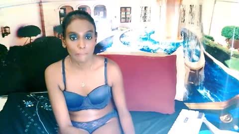 Leah online show from December 3, 11:55 am