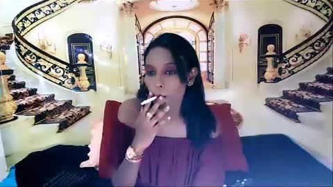 Leah online show from December 9, 7:39 pm