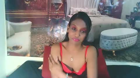 Leah online show from December 11, 8:47 am