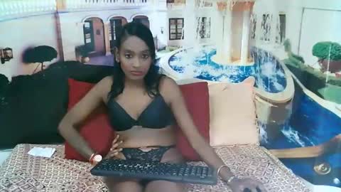 Leah online show from December 16, 9:03 am