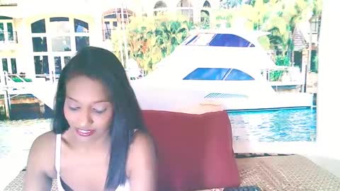Leah online show from December 19, 5:18 am
