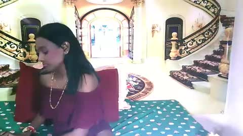Leah online show from December 27, 7:03 pm