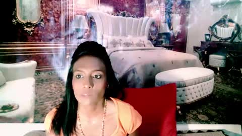 Leah online show from January 3, 4:33 am