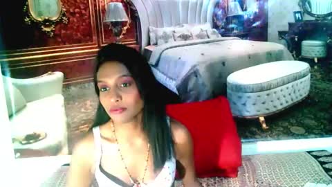 Leah online show from January 13, 8:37 am