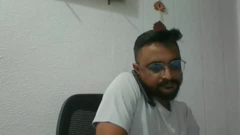 Indian lover online show from October 25, 6:32 am