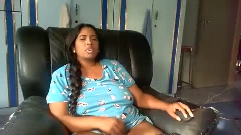 Indianpalgal69 online show from December 3, 2:27 pm