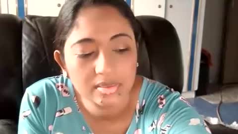 Indianpalgal69 online show from October 10, 5:17 am
