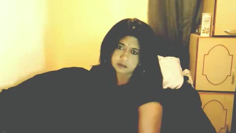 indianpleasures21 online show from April 7, 2:28 pm