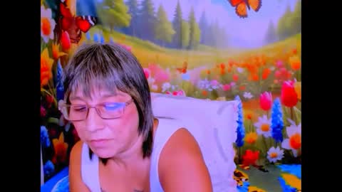 indianroxy27 online show from May 5, 6:32 am