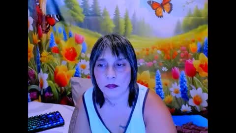 indianroxy27 online show from May 10, 10:48 pm