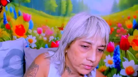 indianroxy27 online show from June 24, 8:02 am