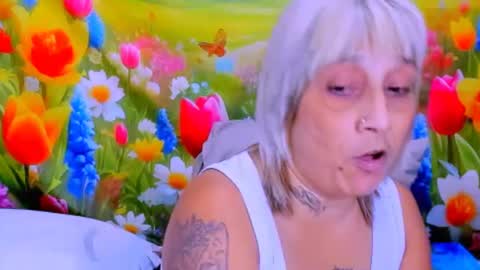 indianroxy27 online show from June 27, 12:22 pm