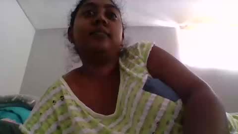 indianruby21 online show from January 30, 8:32 am