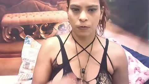 indiansexyass4u2luv online show from January 4, 8:59 pm