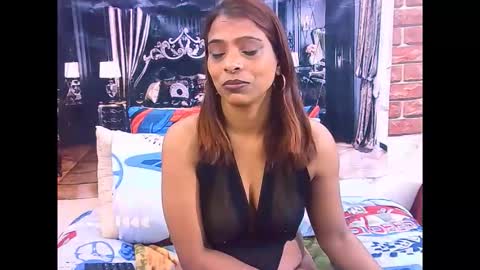 indiansexyass4u2luv online show from May 6, 9:03 am