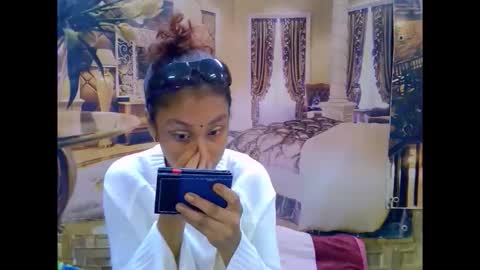 indiansexybutt4u2luv online show from March 17, 5:33 am