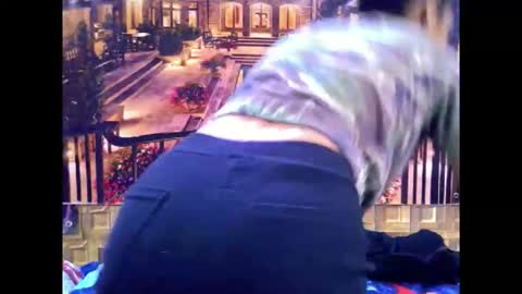 indiansexybutt4u2luv online show from April 25, 5:32 am