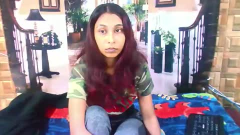 indiansexybutt4u2luv online show from May 14, 5:47 am