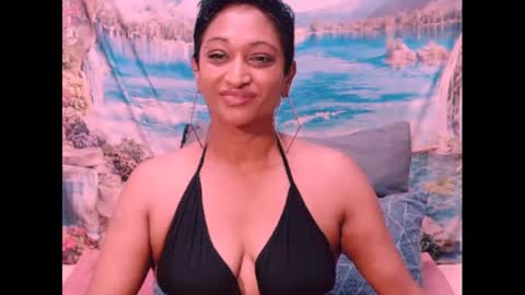Snapshot of indianspicy69 chatting on December 11, 4:39 am Shreya online show from December 11, 4:39 am