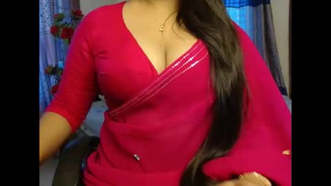 Snapshot of indiantina chatting on September 25, 5:33 am tina online show from September 25, 5:33 am