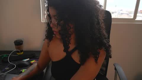 Snapshot of indicasatan chatting on December 28, 4:52 pm Indicasatan online show from December 28, 4:52 pm