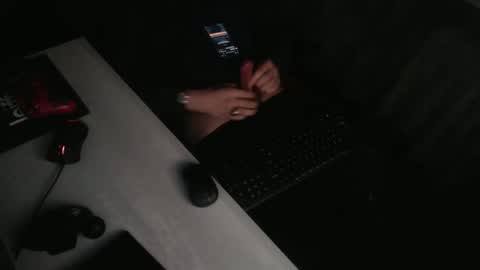 Snapshot of indicasonly chatting on November 27, 9:33 am indicasonly online show from November 27, 9:33 am