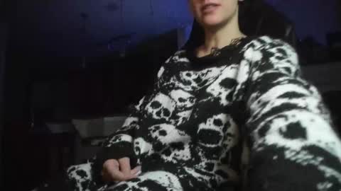 Snapshot of indierose chatting on February 5, 4:17 am Indie or Rose or Indie Rose or Goddess online show from February 5, 4:17 am