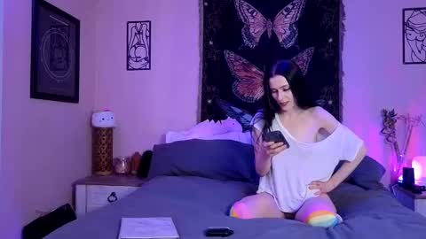 Indigo Bay online show from March 11, 3:01 am