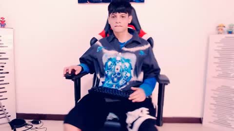 matias online show from May 8, 4:01 pm