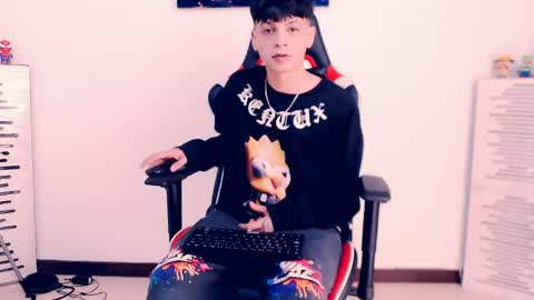matias online show from May 11, 3:51 pm