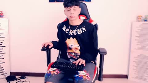 matias online show from May 11, 4:04 pm