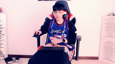 matias online show from May 14, 4:25 pm