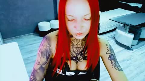 InesDesire online show from November 4, 4:50 pm