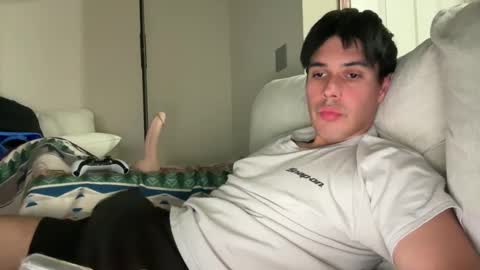 Snapshot of infamouslucas chatting on December 3, 1:30 am Lucas online show from December 3, 1:30 am