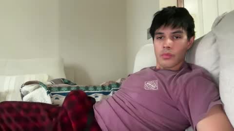 Snapshot of infamouslucas chatting on December 10, 9:00 pm Lucas online show from December 10, 9:00 pm