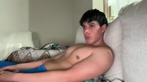 Snapshot of infamouslucas chatting on December 11, 3:02 am Lucas online show from December 11, 3:02 am