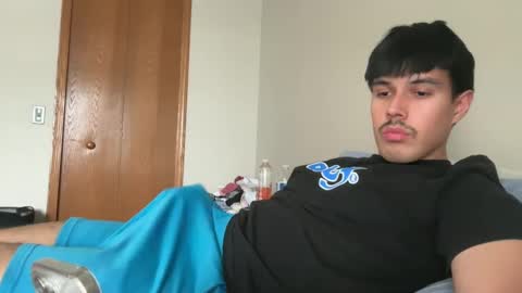 Snapshot of infamouslucas chatting on January 12, 8:47 pm Lucas online show from January 12, 8:47 pm