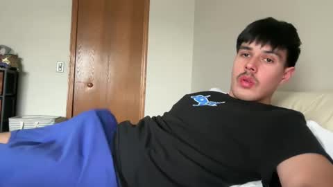 Snapshot of infamouslucas chatting on February 5, 9:40 pm Lucas online show from February 5, 9:40 pm