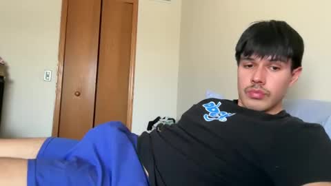 Snapshot of infamouslucas chatting on February 21, 8:16 pm Lucas online show from February 21, 8:16 pm