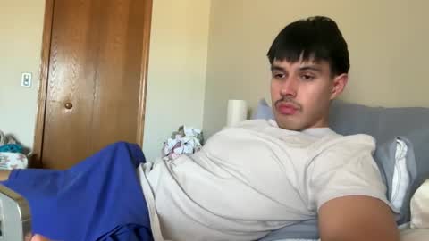 Snapshot of infamouslucas chatting on March 2, 7:34 pm Lucas online show from March 2, 7:34 pm