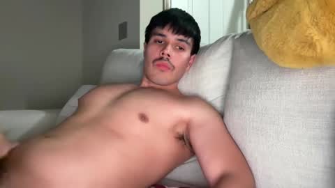 Snapshot of infamouslucas chatting on March 11, 3:16 am Lucas online show from March 11, 3:16 am