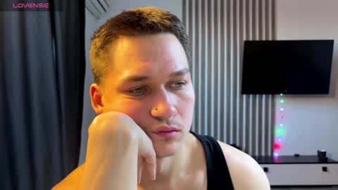 Snapshot of infernolustt chatting on January 13, 9:25 am infernolustt online show from January 13, 9:25 am