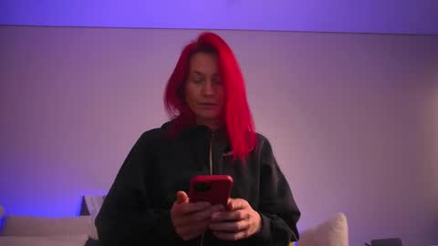 Snapshot of infinitespring chatting on October 20, 11:21 am Infinitespring online show from October 20, 11:21 am