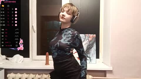 Snapshot of infinitina chatting on October 22, 4:18 pm Keily online show from October 22, 4:18 pm