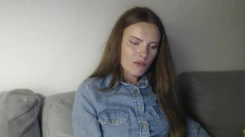 Sweet girl online show from September 25, 8:45 pm